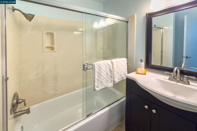 1743 Carmel Dr 23, Walnut Creek, CA 94596