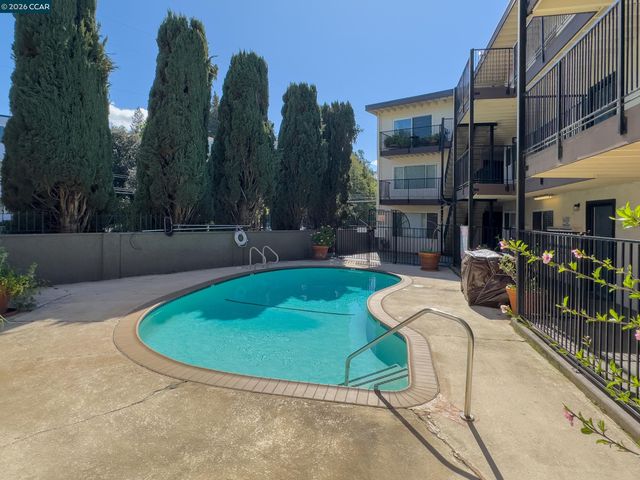 1743 Carmel Dr 23, Walnut Creek, CA 94596