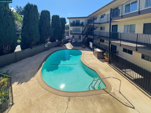 1743 Carmel Dr 23, Walnut Creek, CA 94596