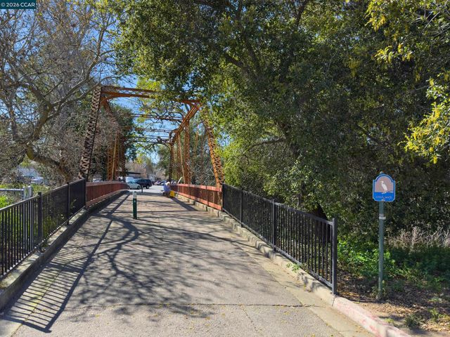 1743 Carmel Dr 23, Walnut Creek, CA 94596