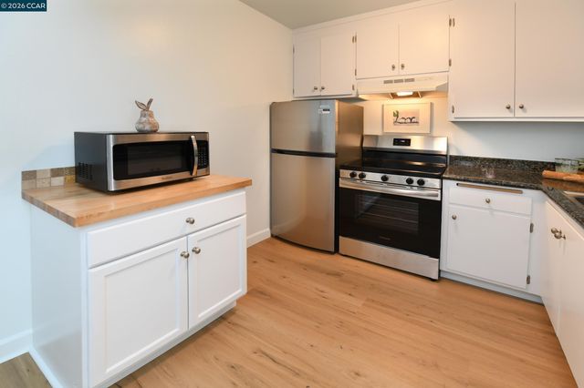 1743 Carmel Dr 23, Walnut Creek, CA 94596