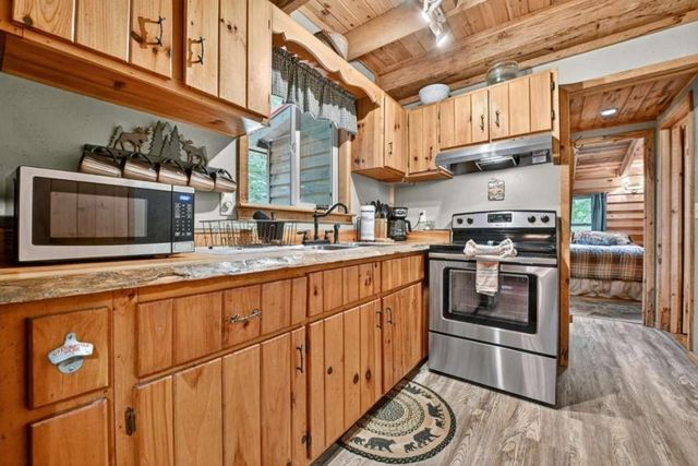 1056 Jolley Way, Epworth, GA 30541