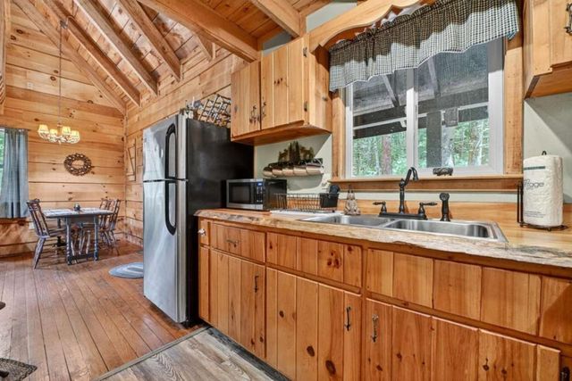 1056 Jolley Way, Epworth, GA 30541
