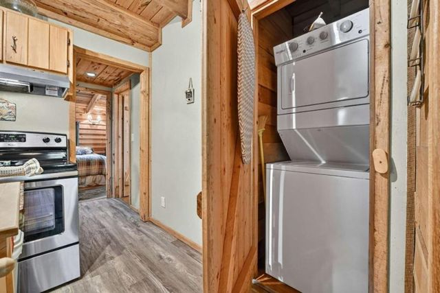 1056 Jolley Way, Epworth, GA 30541