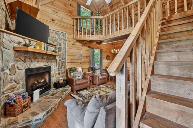 1056 Jolley Way, Epworth, GA 30541