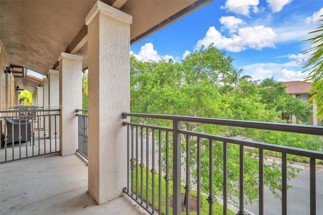 1148 SW 147th Avenue, Pembroke Pines, FL 33027