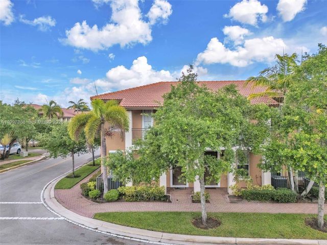 1148 SW 147th Avenue, Pembroke Pines, FL 33027