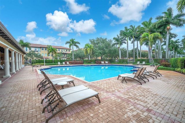 1148 SW 147th Avenue, Pembroke Pines, FL 33027
