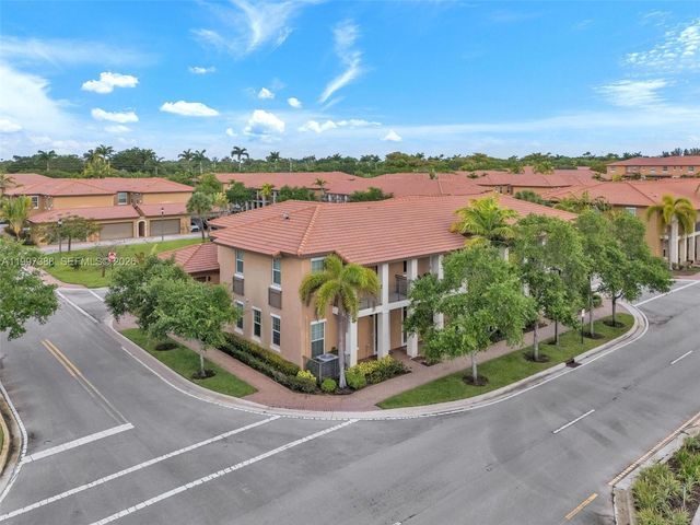 1148 SW 147th Avenue, Pembroke Pines, FL 33027