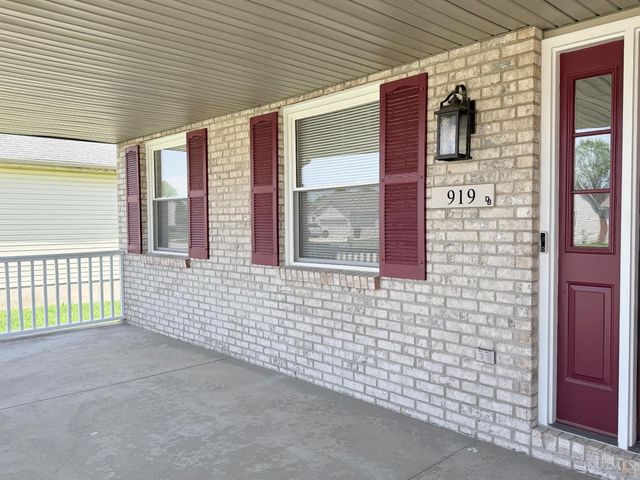 919 Greenwood Court, Trenton, OH 45067