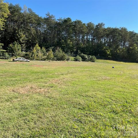 339 29th Avenue Drive NW, Hickory, NC 28601