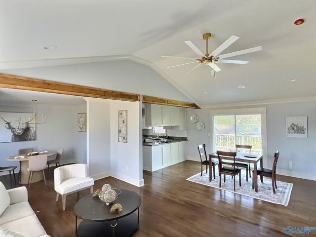 3406 Oakmont Avenue, Huntsville, AL 35810