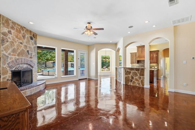 1000 Ridgeway Court, Lowry Crossing, TX 75069