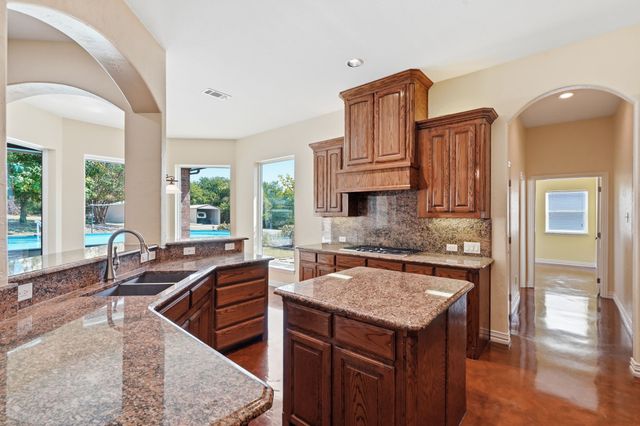 1000 Ridgeway Court, Lowry Crossing, TX 75069