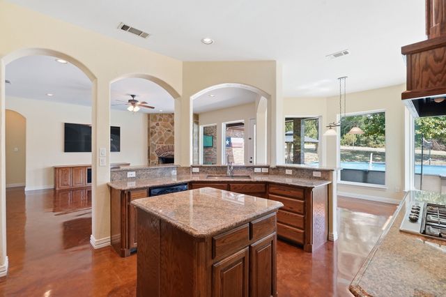 1000 Ridgeway Court, Lowry Crossing, TX 75069