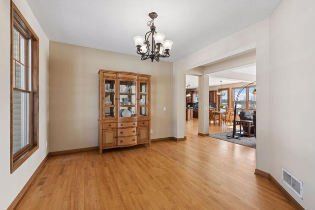 1745 Carriage Drive, Victoria, MN 55386