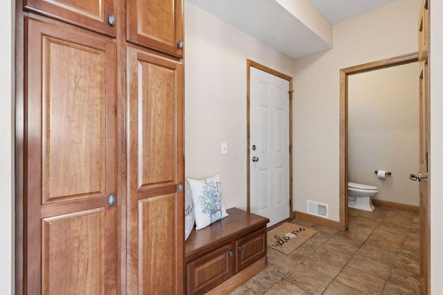 1745 Carriage Drive, Victoria, MN 55386