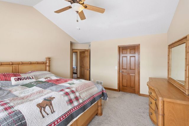 1745 Carriage Drive, Victoria, MN 55386