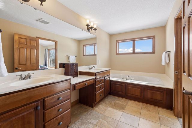 1745 Carriage Drive, Victoria, MN 55386