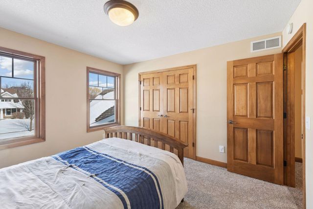 1745 Carriage Drive, Victoria, MN 55386