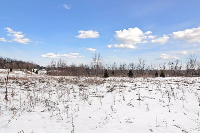 1745 Carriage Drive, Victoria, MN 55386