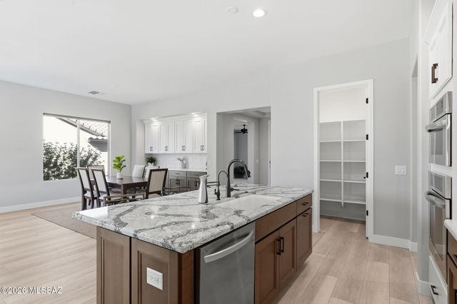 62067 E Quartzite Road, Oracle, AZ 85623