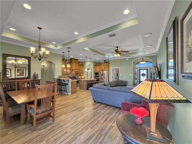 8130 King Henry Pl, Corpus Christi, TX 78414