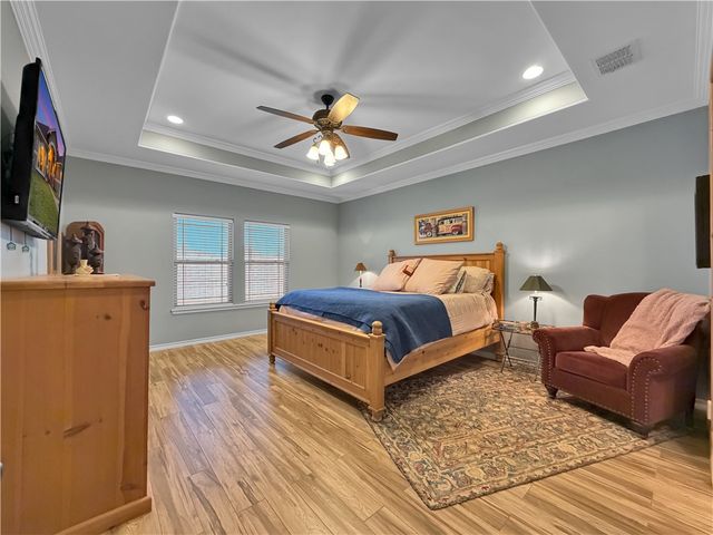 8130 King Henry Pl, Corpus Christi, TX 78414