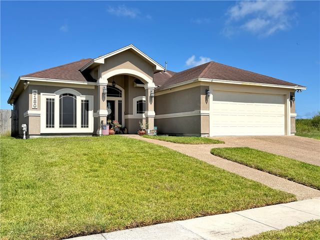 8130 King Henry Pl, Corpus Christi, TX 78414