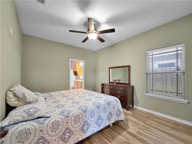 8130 King Henry Pl, Corpus Christi, TX 78414