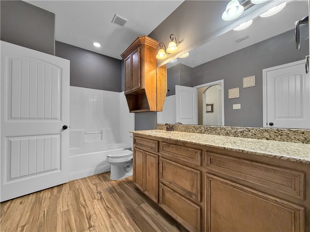 8130 King Henry Pl, Corpus Christi, TX 78414