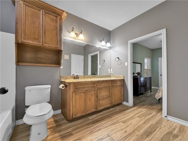 8130 King Henry Pl, Corpus Christi, TX 78414