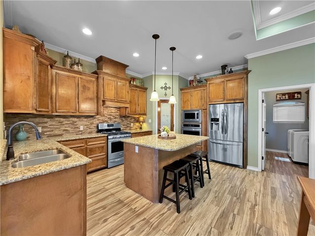 8130 King Henry Pl, Corpus Christi, TX 78414