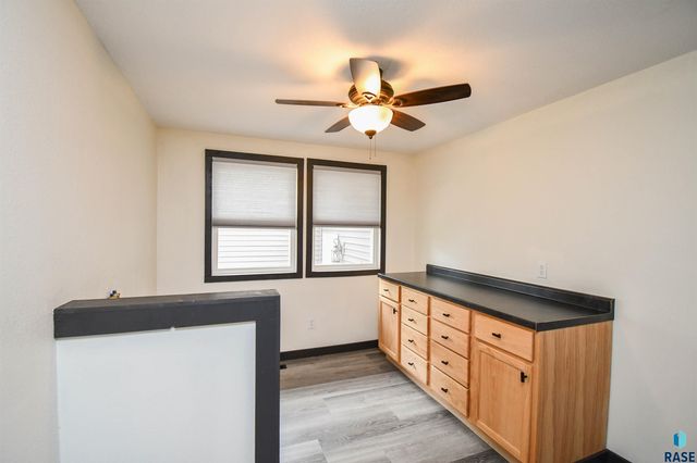 919 S Academy St Street, Lennox, SD 57039