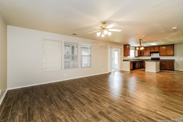 7342 TAMBURO TRL, San Antonio, TX 78266