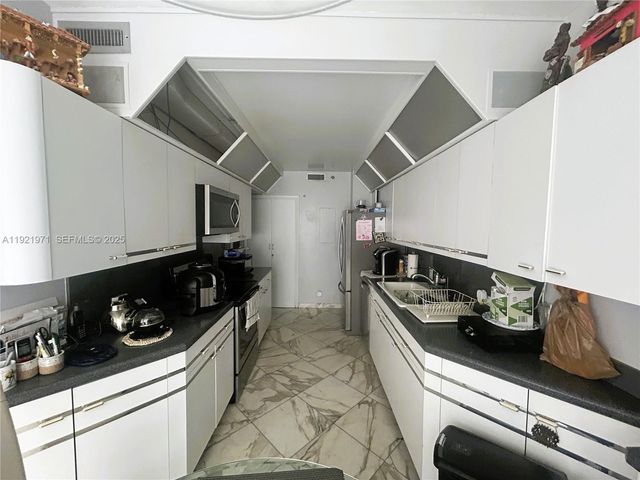 20191 E Country Club Dr 2601, Aventura, FL 33180