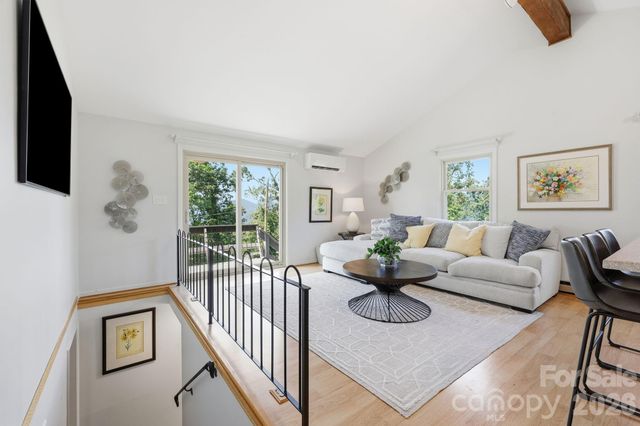 854 Ox Creek Crest Lane, Weaverville, NC 28787