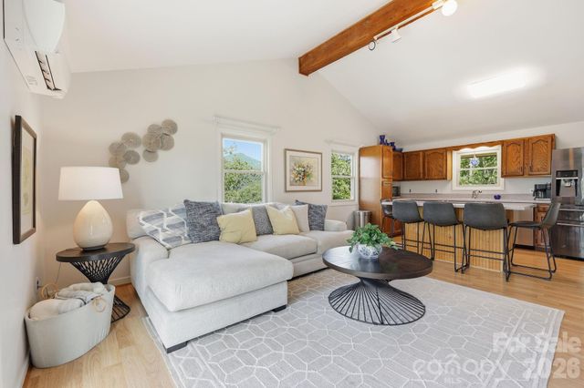 854 Ox Creek Crest Lane, Weaverville, NC 28787
