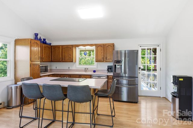 854 Ox Creek Crest Lane, Weaverville, NC 28787