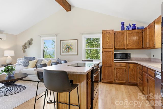 854 Ox Creek Crest Lane, Weaverville, NC 28787