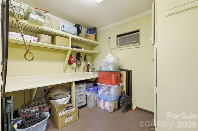 854 Ox Creek Crest Lane, Weaverville, NC 28787
