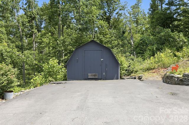 854 Ox Creek Crest Lane, Weaverville, NC 28787