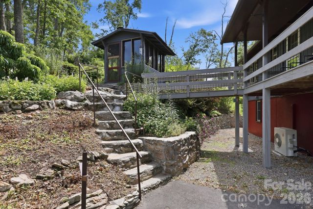 854 Ox Creek Crest Lane, Weaverville, NC 28787