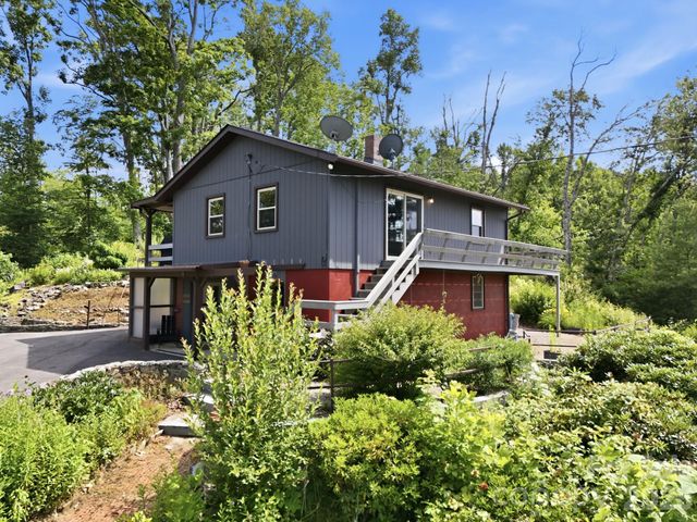 854 Ox Creek Crest Lane, Weaverville, NC 28787