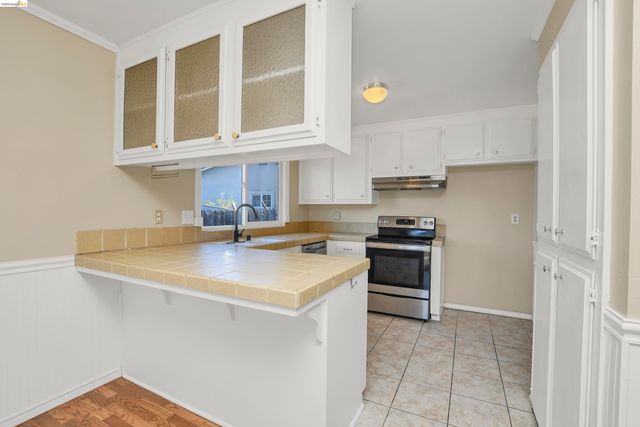 2123 Camelia Ct, Pittsburg, CA 94565