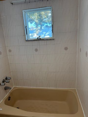 90-92 Sylvia St 2, Arlington, MA 02476