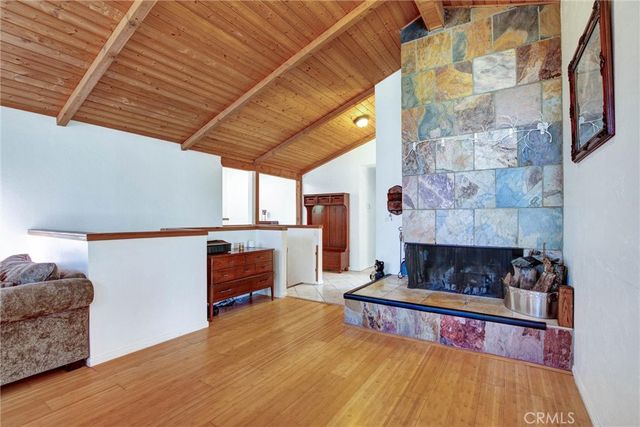 1026 Arnold Way, Alpine, CA 91901