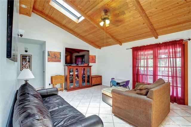 1026 Arnold Way, Alpine, CA 91901