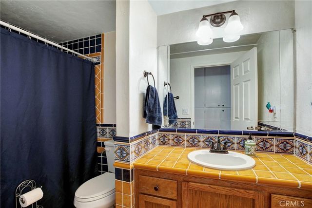 1026 Arnold Way, Alpine, CA 91901