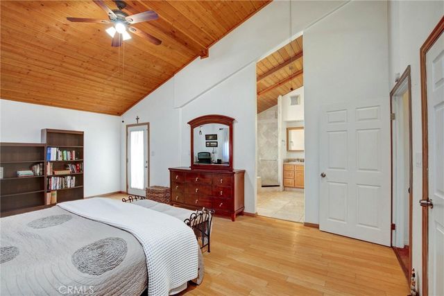 1026 Arnold Way, Alpine, CA 91901